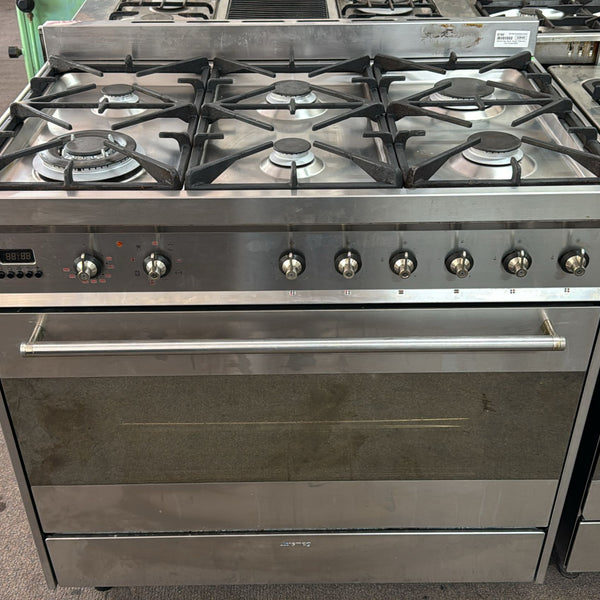 Smeg 6 Burner 90cm Duel Fuel 90cm Stove, Fan Forced (32840)