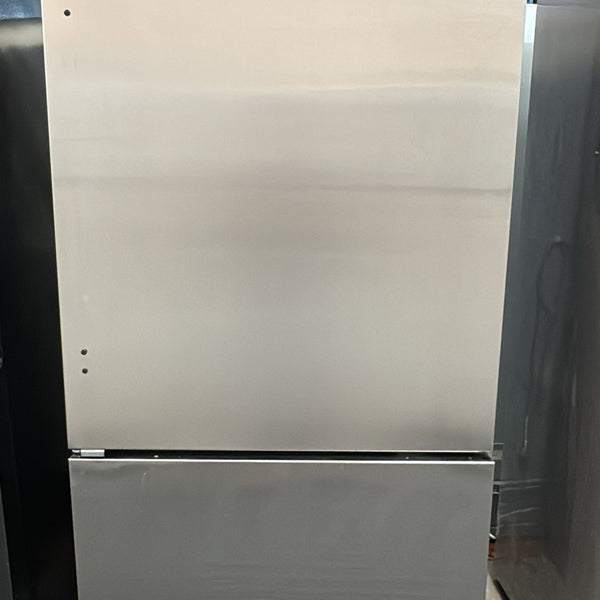 Amana Bottom Mount Fridge Freezer (32860)