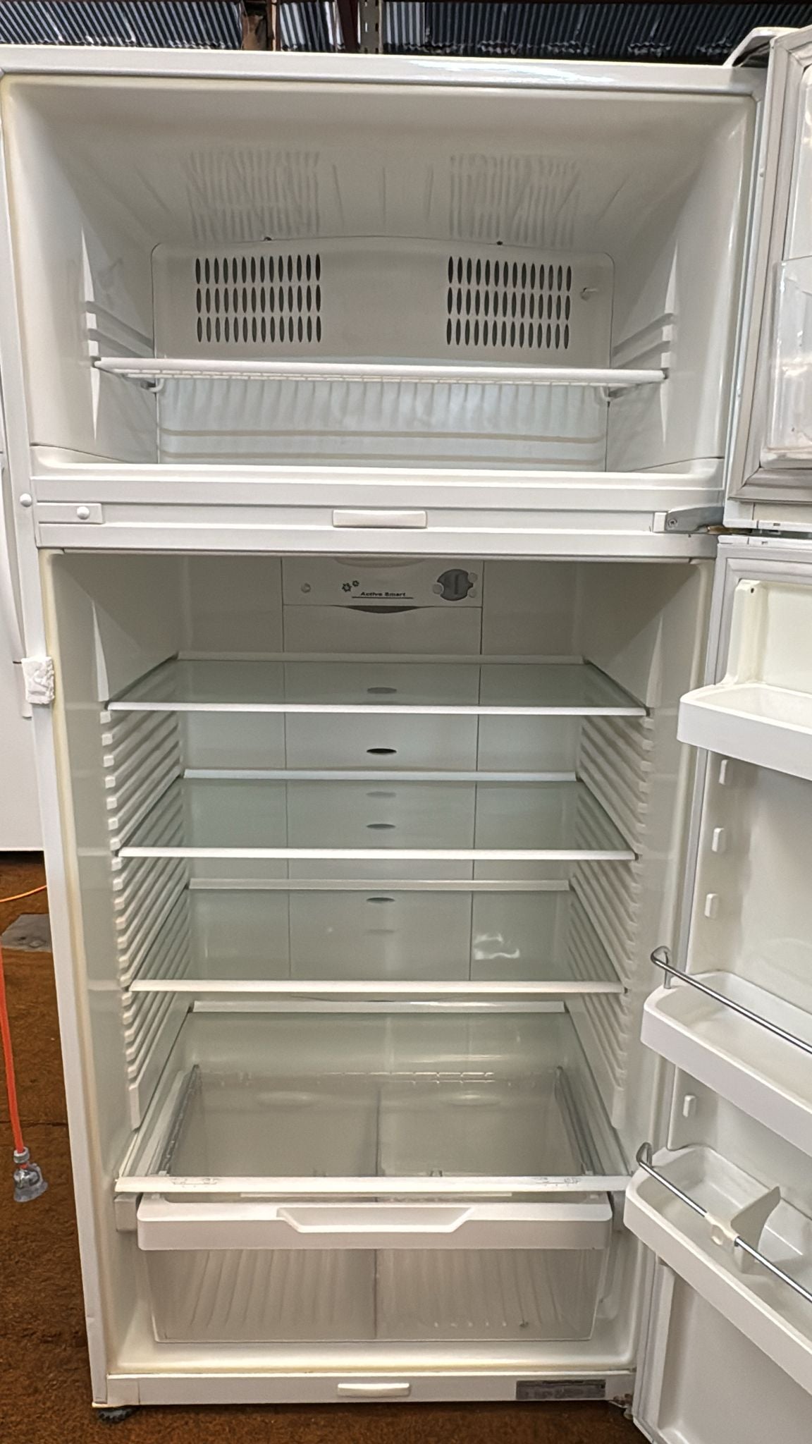 Fisher & Paykel Top Mount Fridge Freezer 517L, E521T (32874)