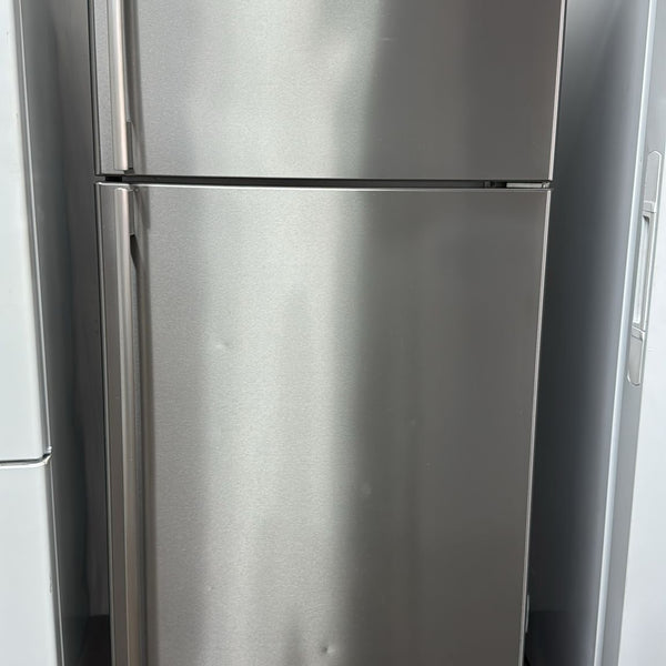 Electrolux 420L Top Mount Fridge Freezer, ETM4200SCR (32912)