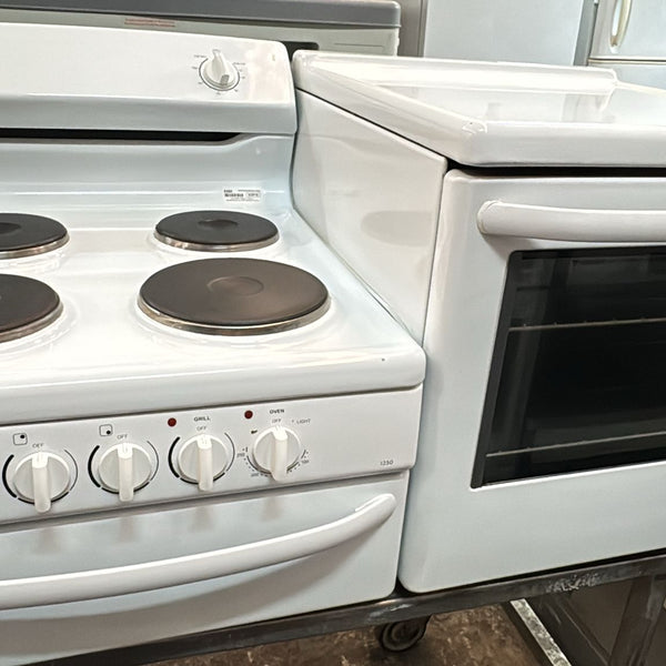 Westinghouse Fan Forced Natural Elevated Electric Stove,PEK1350W-R (32916)