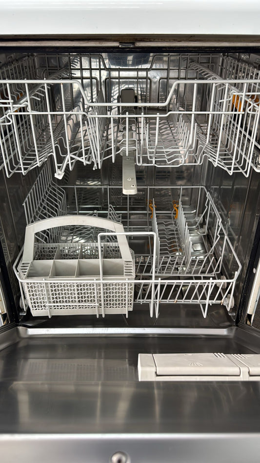 Miele Dishwasher, G1023 (32947)