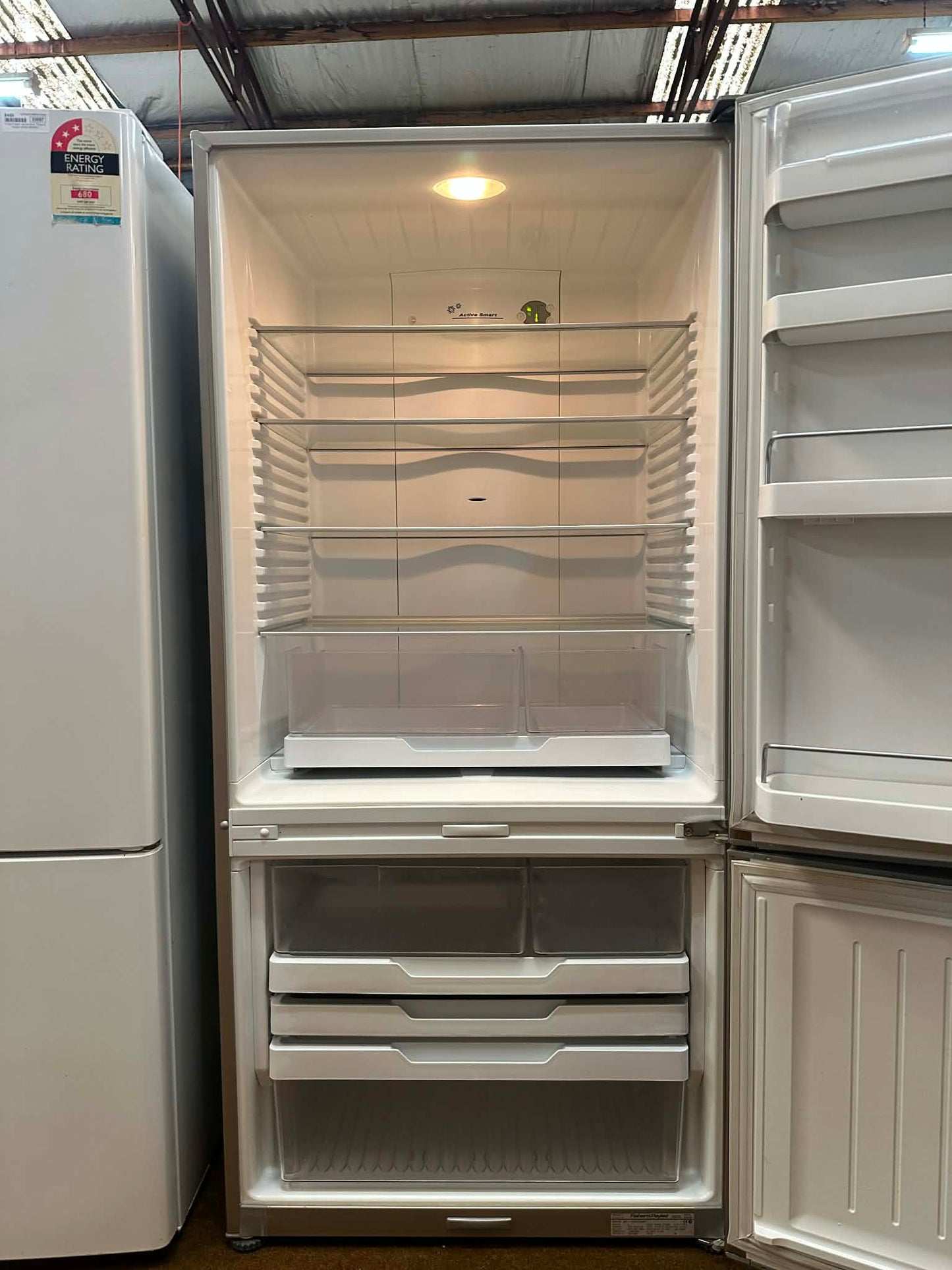 Haier Top Mount Fridge Freezer 422L, HRF422TW1 (33067)